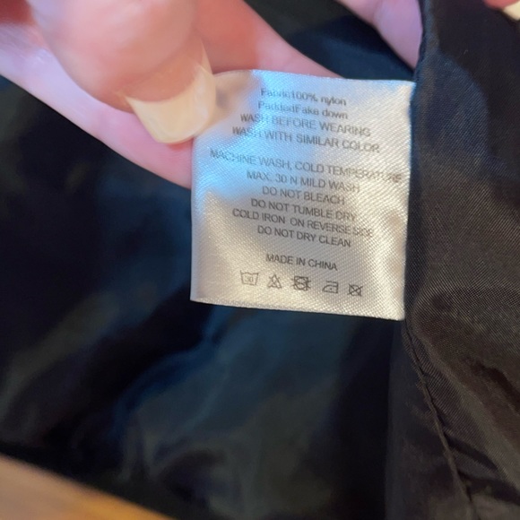 ▪️ZYIA ACTIVE▪️ Women’s Puffer Full Zip Vest - Picture 9 of 9